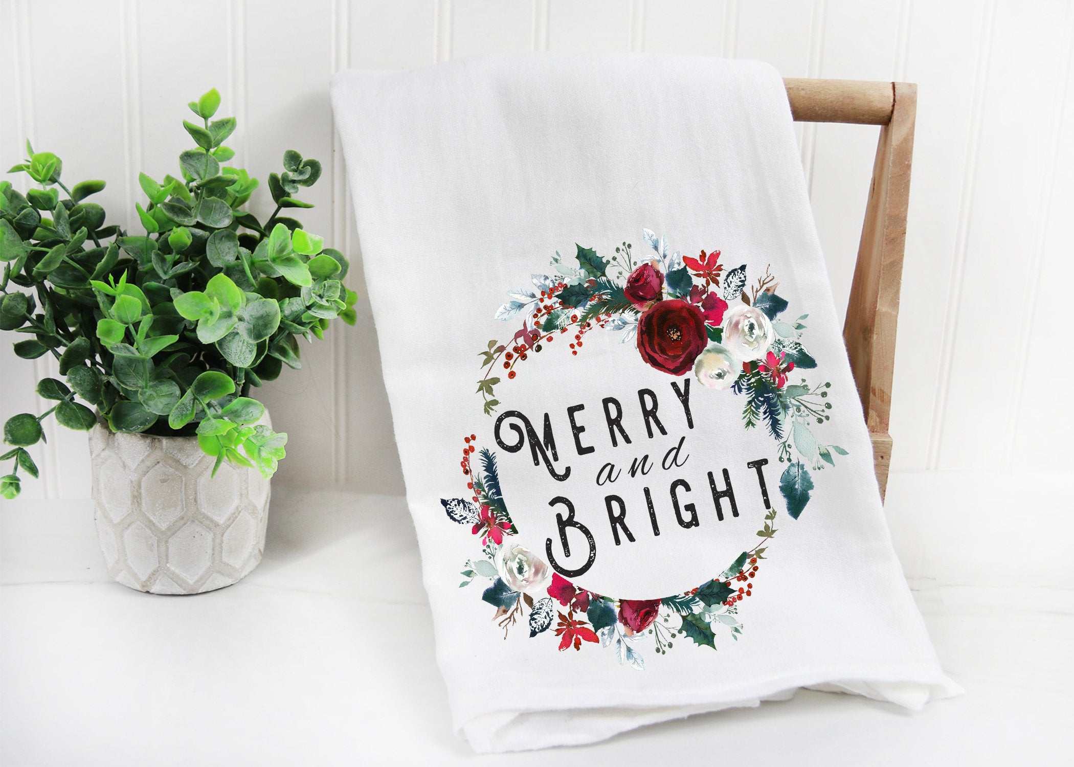 Tea Towel Merry and Bright, Christmas Kitchen Towel, Funny Kitchen Towel, Dish Towels, Hanging Kitchen Towels, Hand Towel, Christmas gift